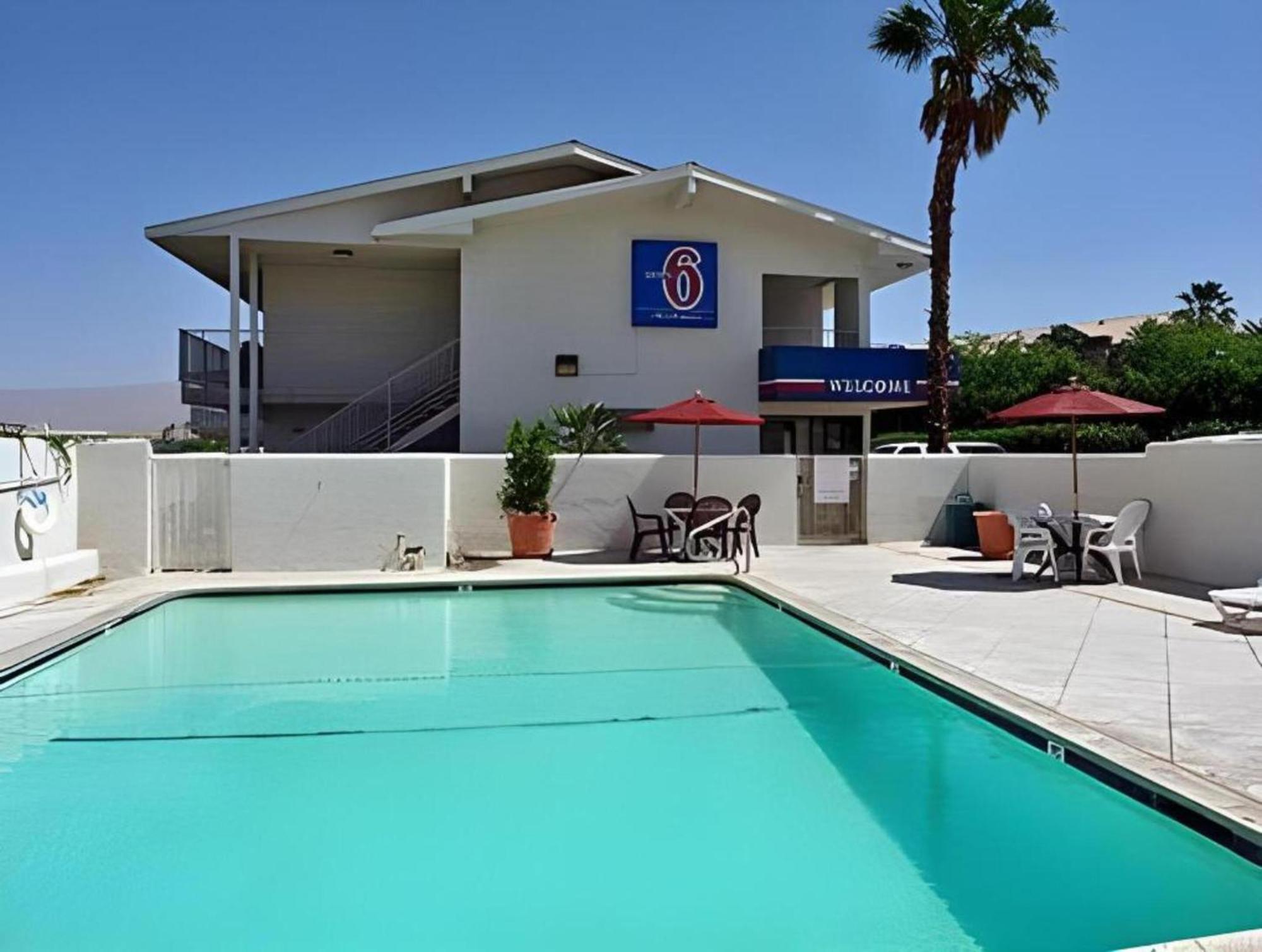 Motel 6-Palm Desert, Ca - Palm Springs Area Бермуда-Дюнс Экстерьер фото