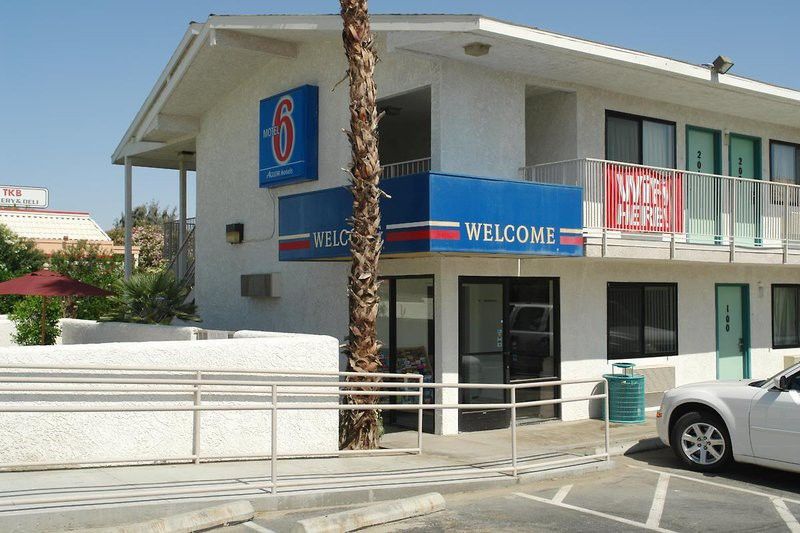 Motel 6-Palm Desert, Ca - Palm Springs Area Бермуда-Дюнс Экстерьер фото