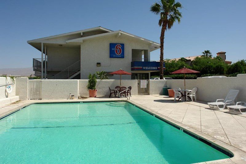 Motel 6-Palm Desert, Ca - Palm Springs Area Бермуда-Дюнс Экстерьер фото